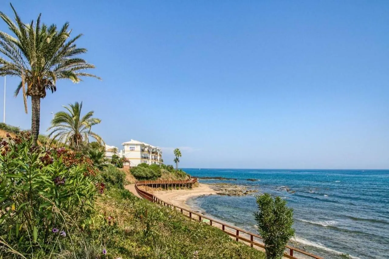 Amazing Villa In El Faro Fuengirola